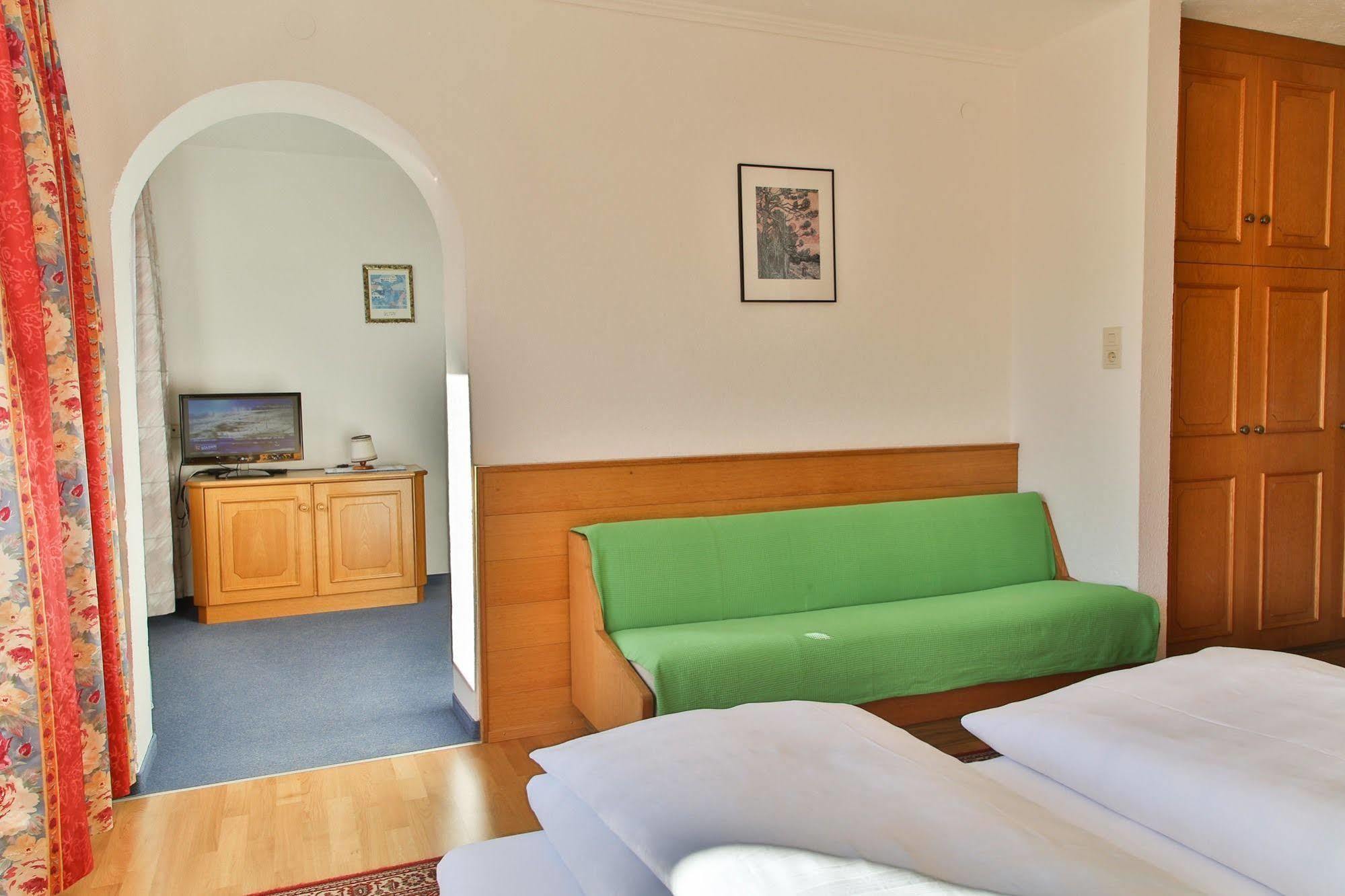 Pension Neururer Solden Exterior photo